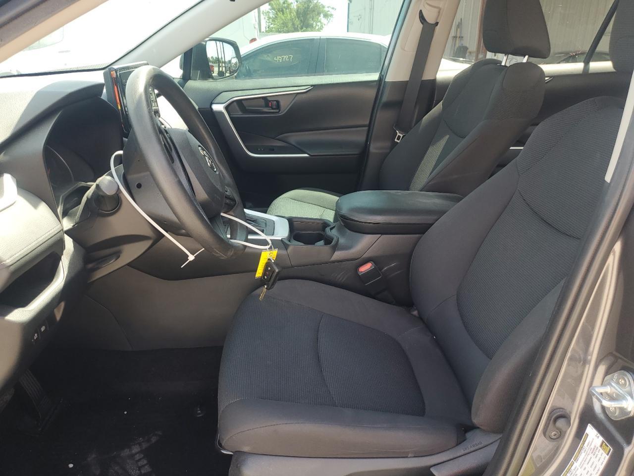 2021 Toyota Rav4 Le - Фото 7