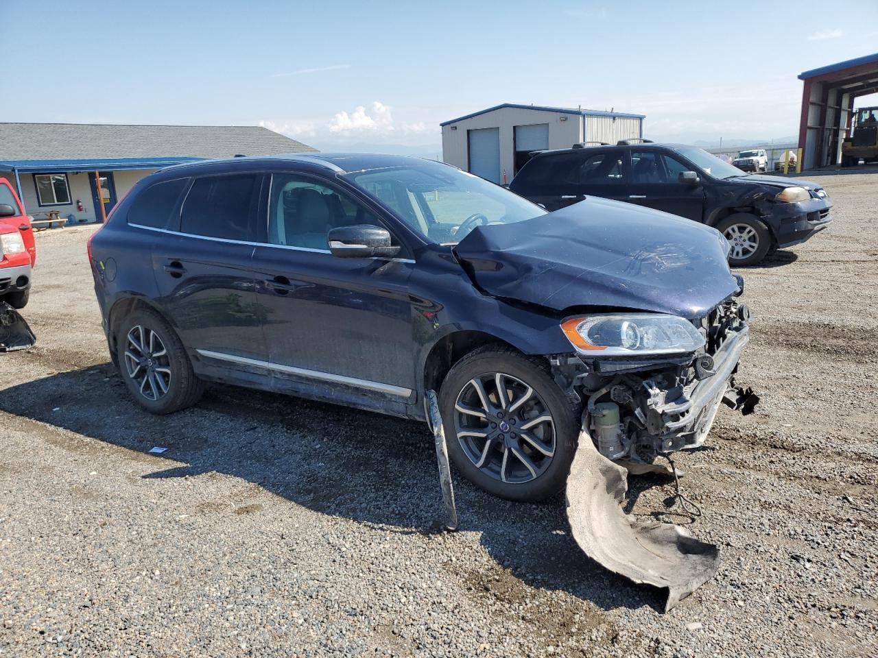 2017 Volvo Xc60 T6 Dynamic - Image 4
