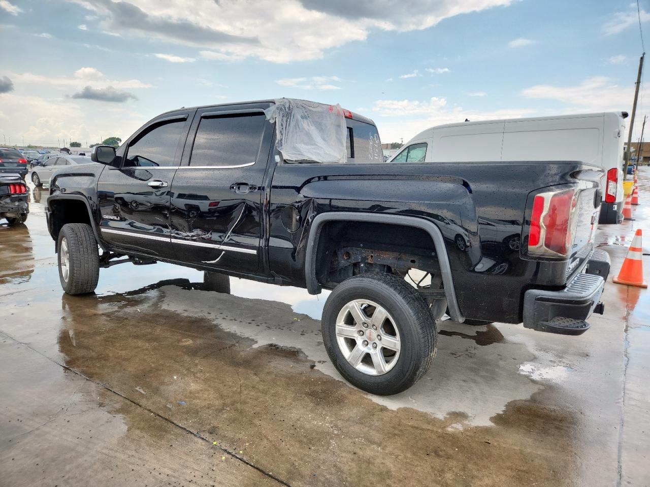 2017 GMC Sierra K1500 Denali - Фото 2