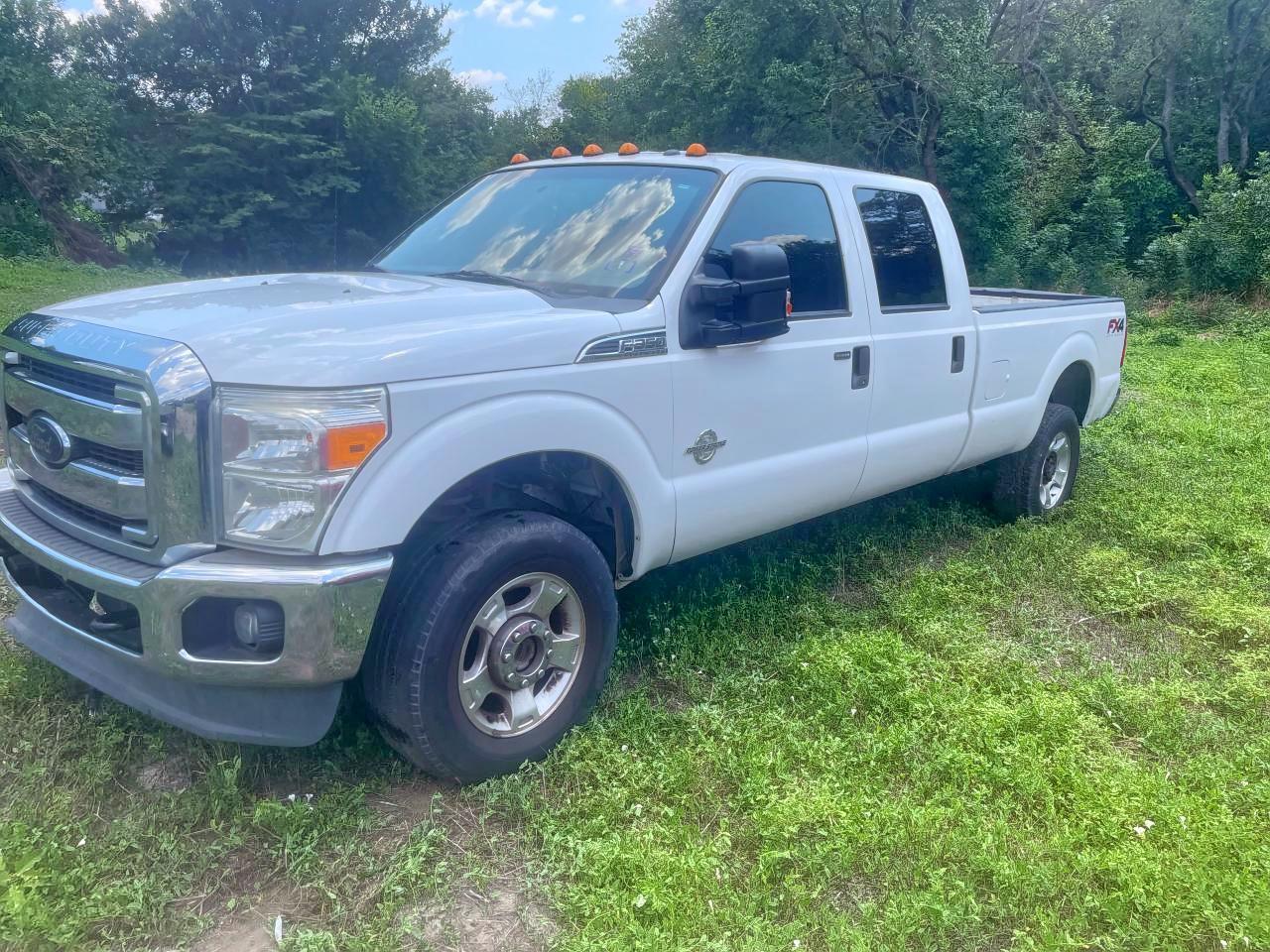 2014 Ford F350 Super Duty - Фото 2