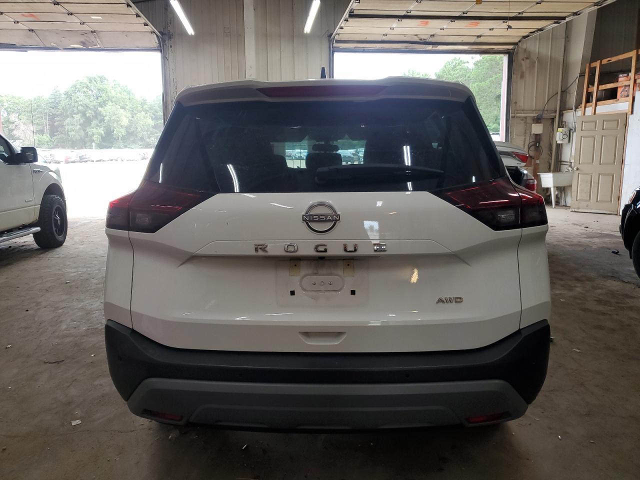 2023 Nissan Rogue S - Image 6