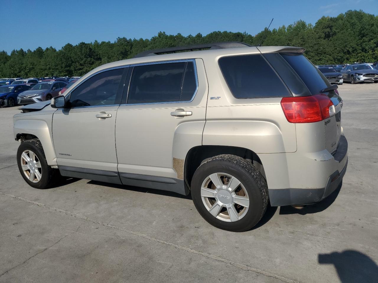 2012 GMC Terrain Slt - Image 2