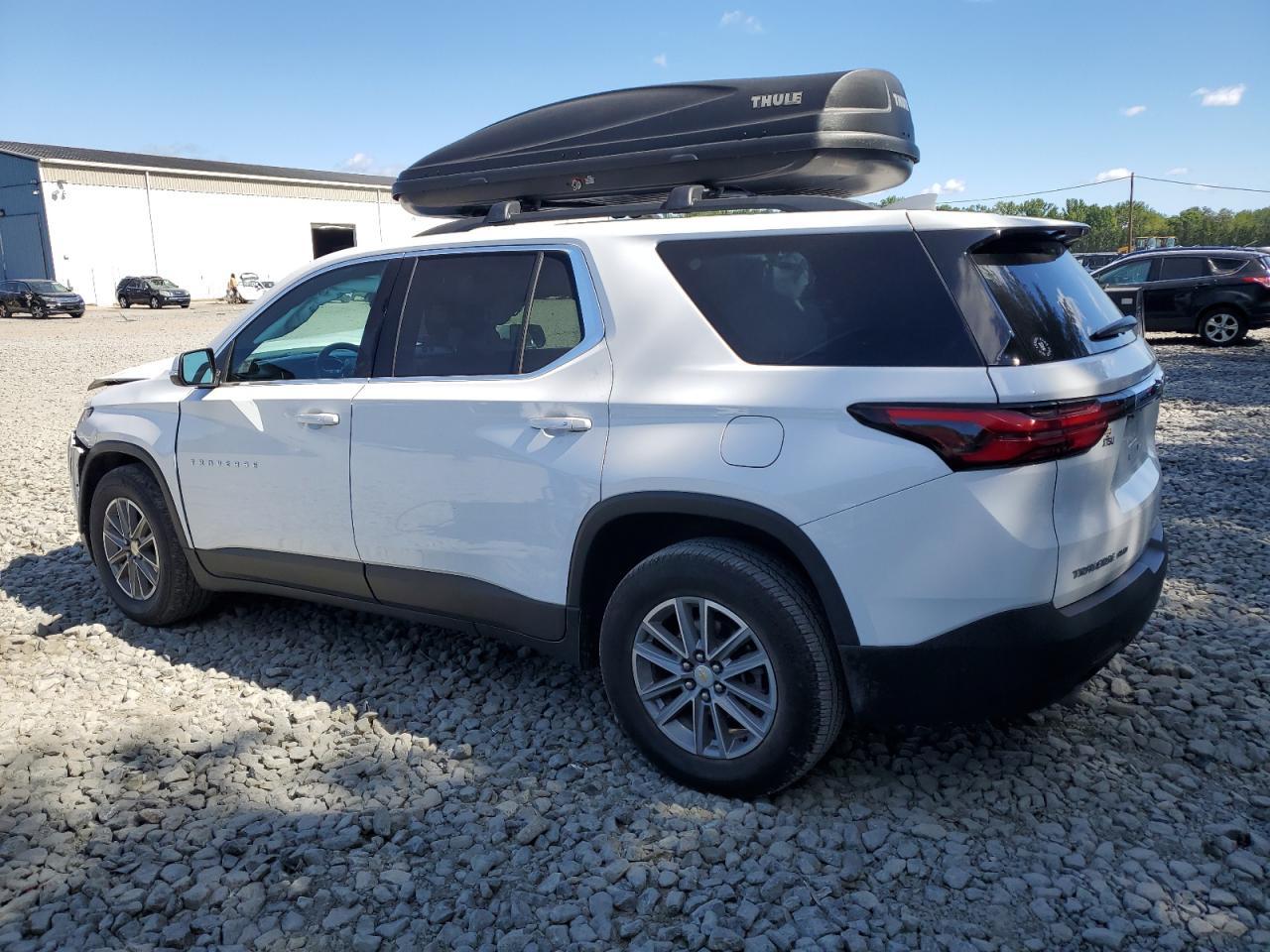 2022 Chevrolet Traverse Lt - Фото 2