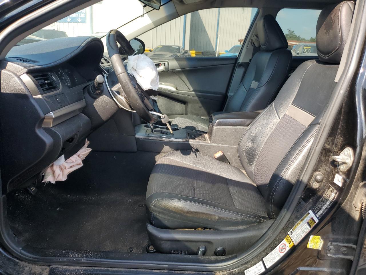 2014 Toyota Camry L - Фото 7