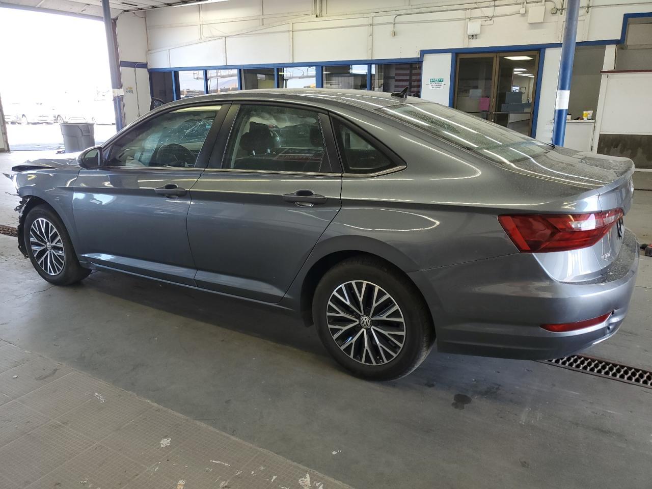2021 Volkswagen Jetta S - Фото 2