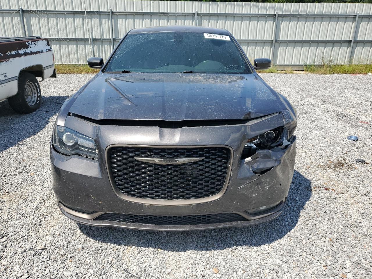 2016 Chrysler 300 S - Image 5