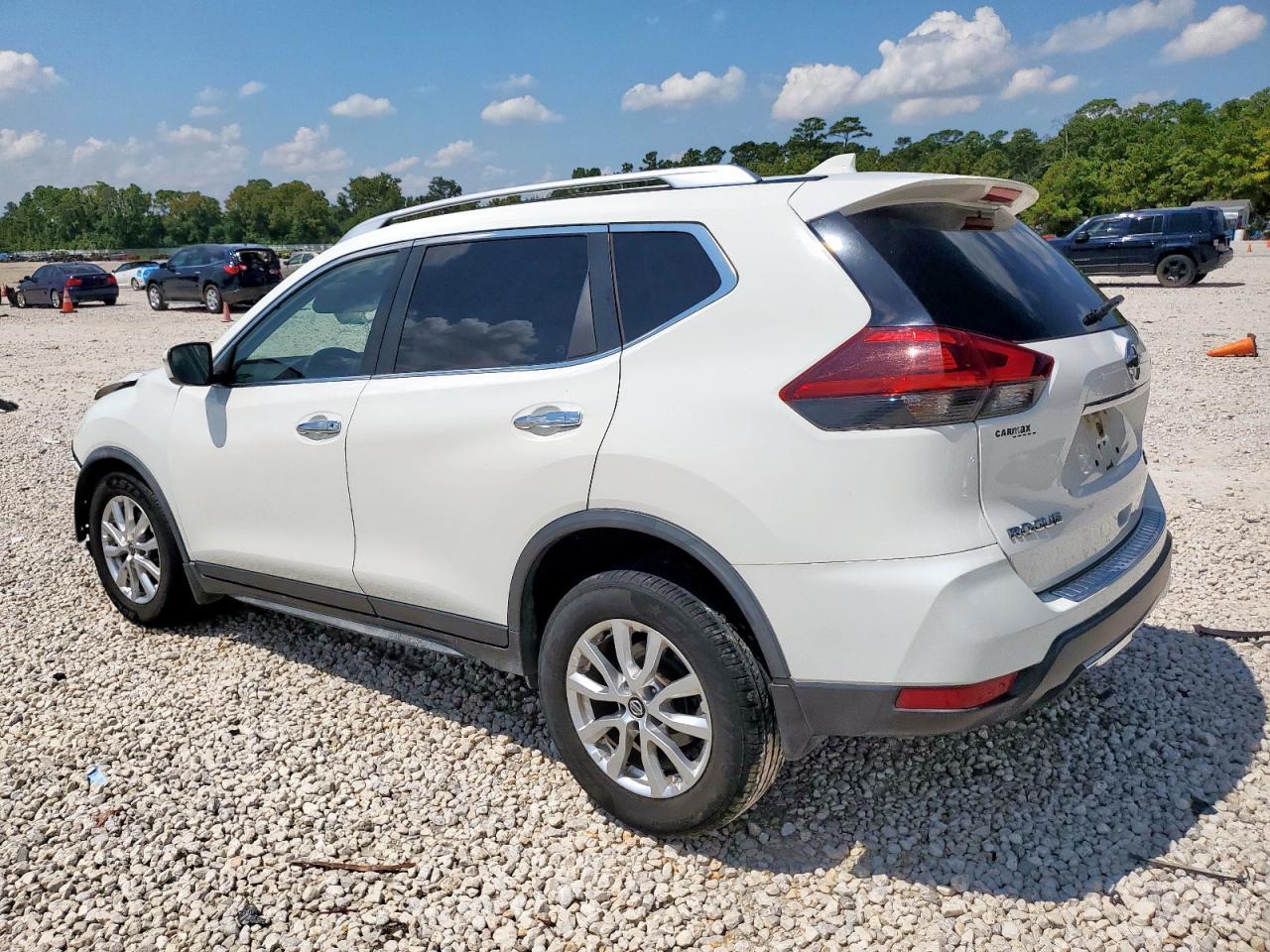 2020 Nissan Rogue S - Фото 2