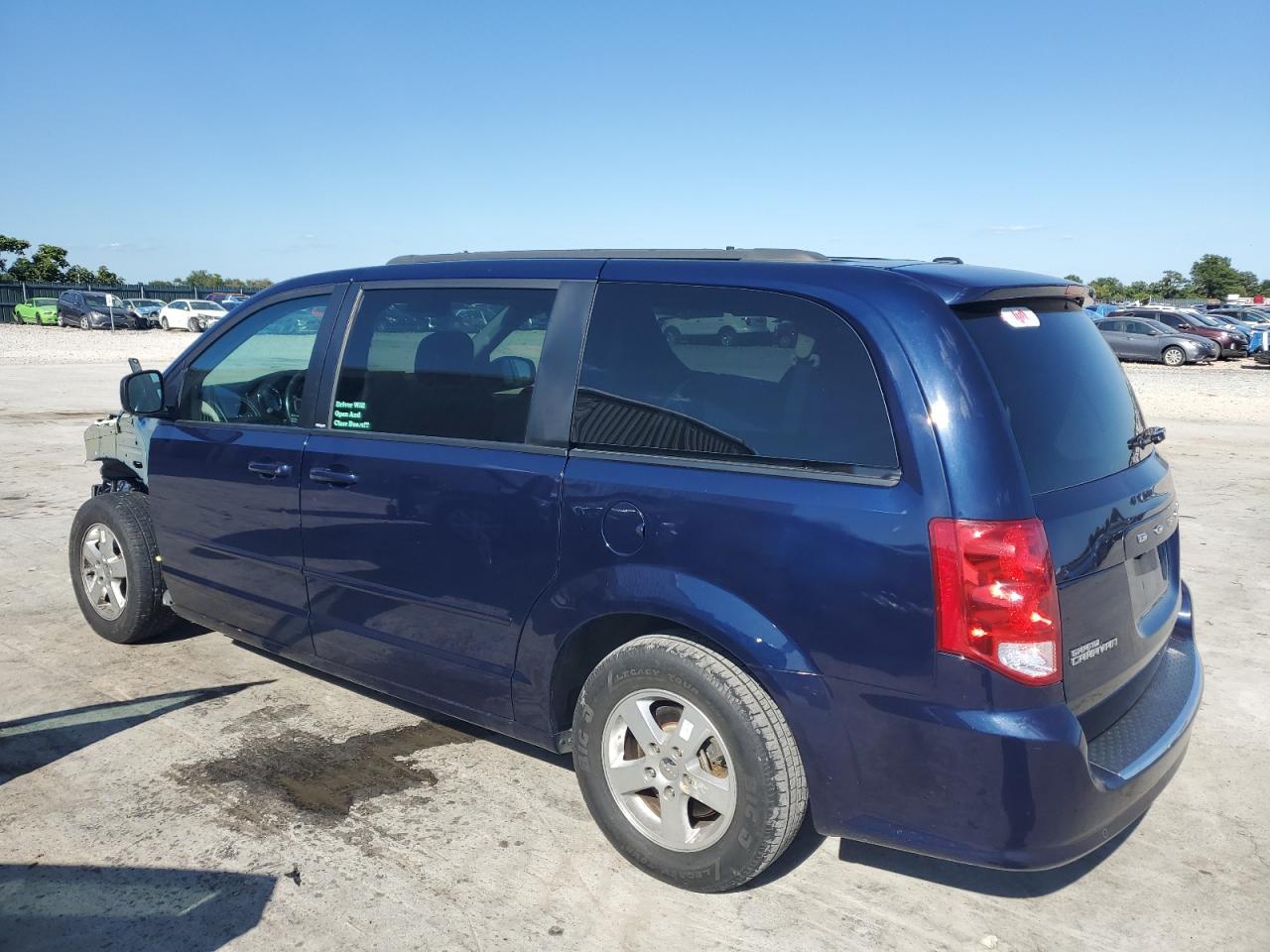 2013 Dodge Grand Caravan Sxt - Фото 2