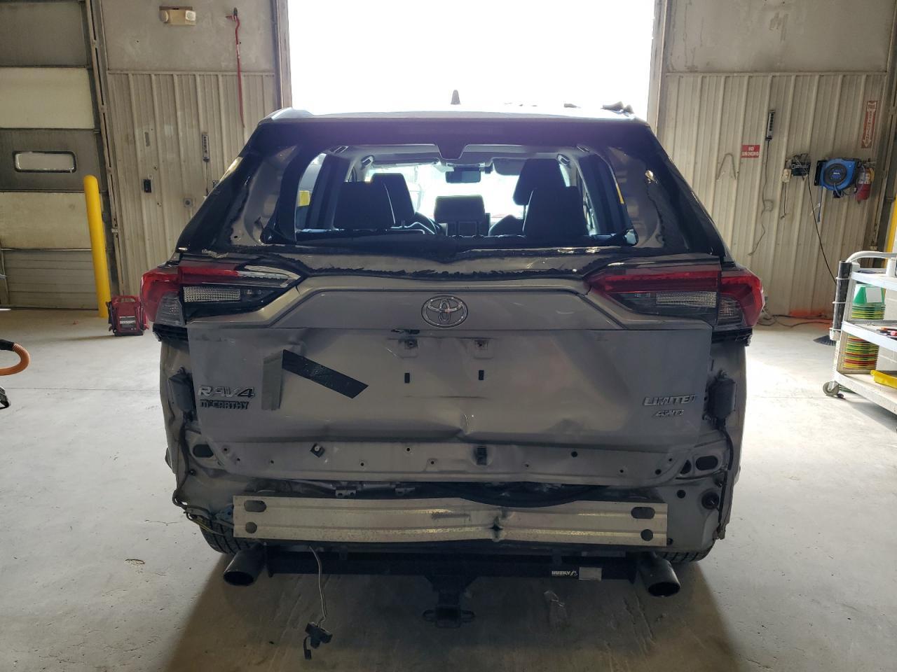 2019 Toyota Rav4 Limited - Image 6