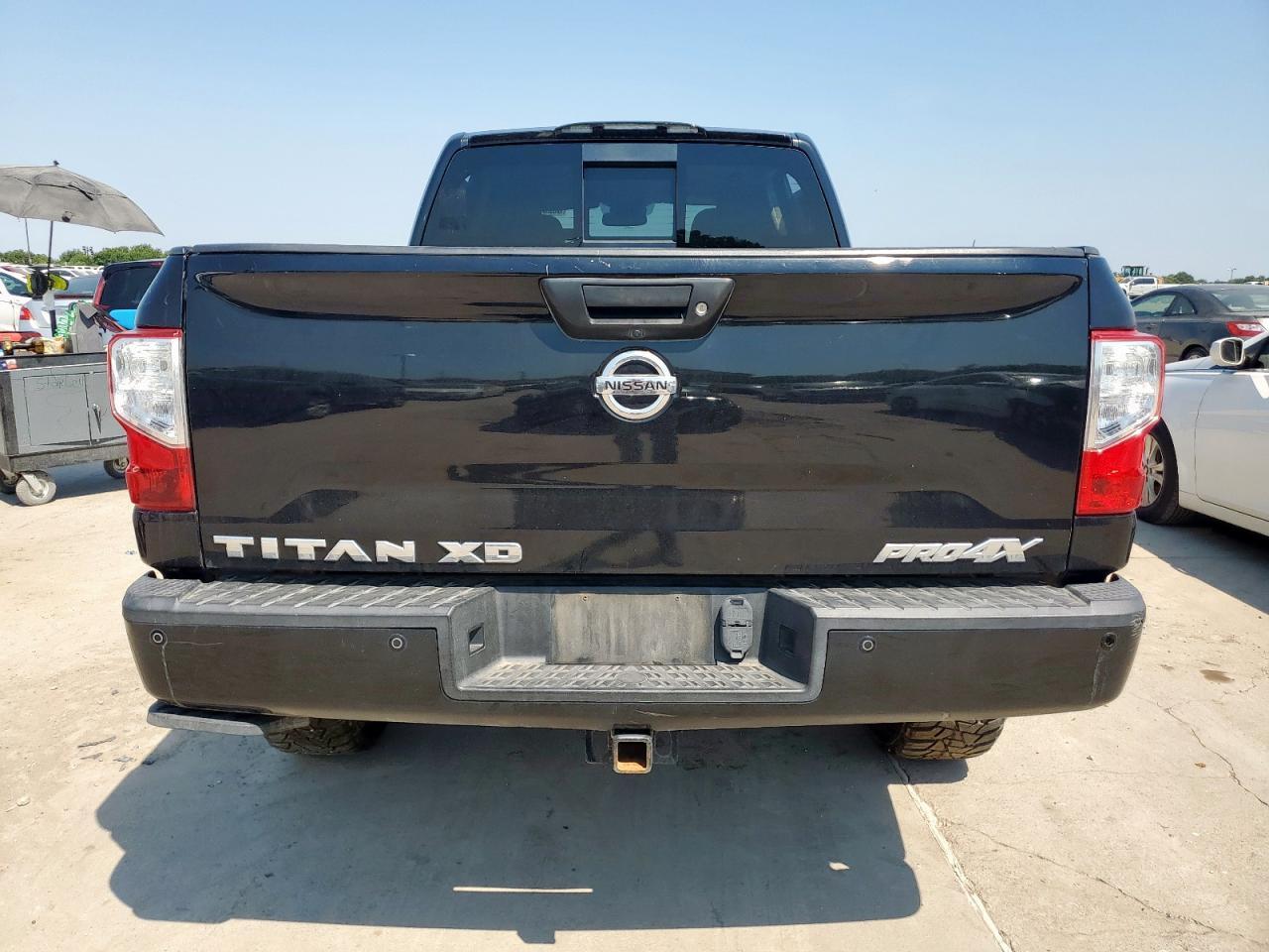 2018 Nissan Titan Xd Sl - Image 6