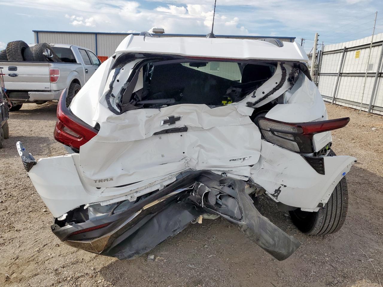 2025 Chevrolet Trax Activ - Image 6