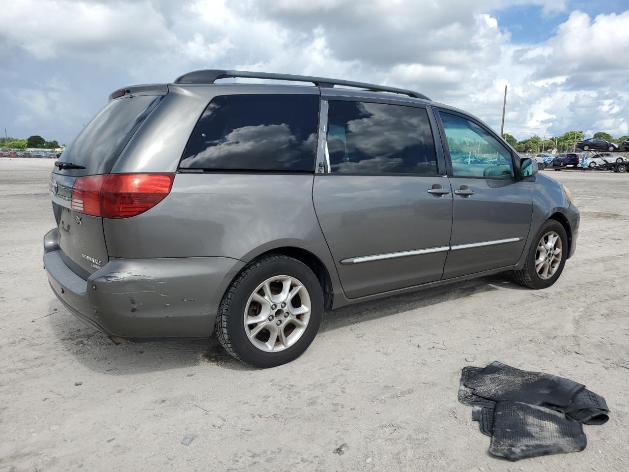 2005 Toyota Sienna Xle - Image 3