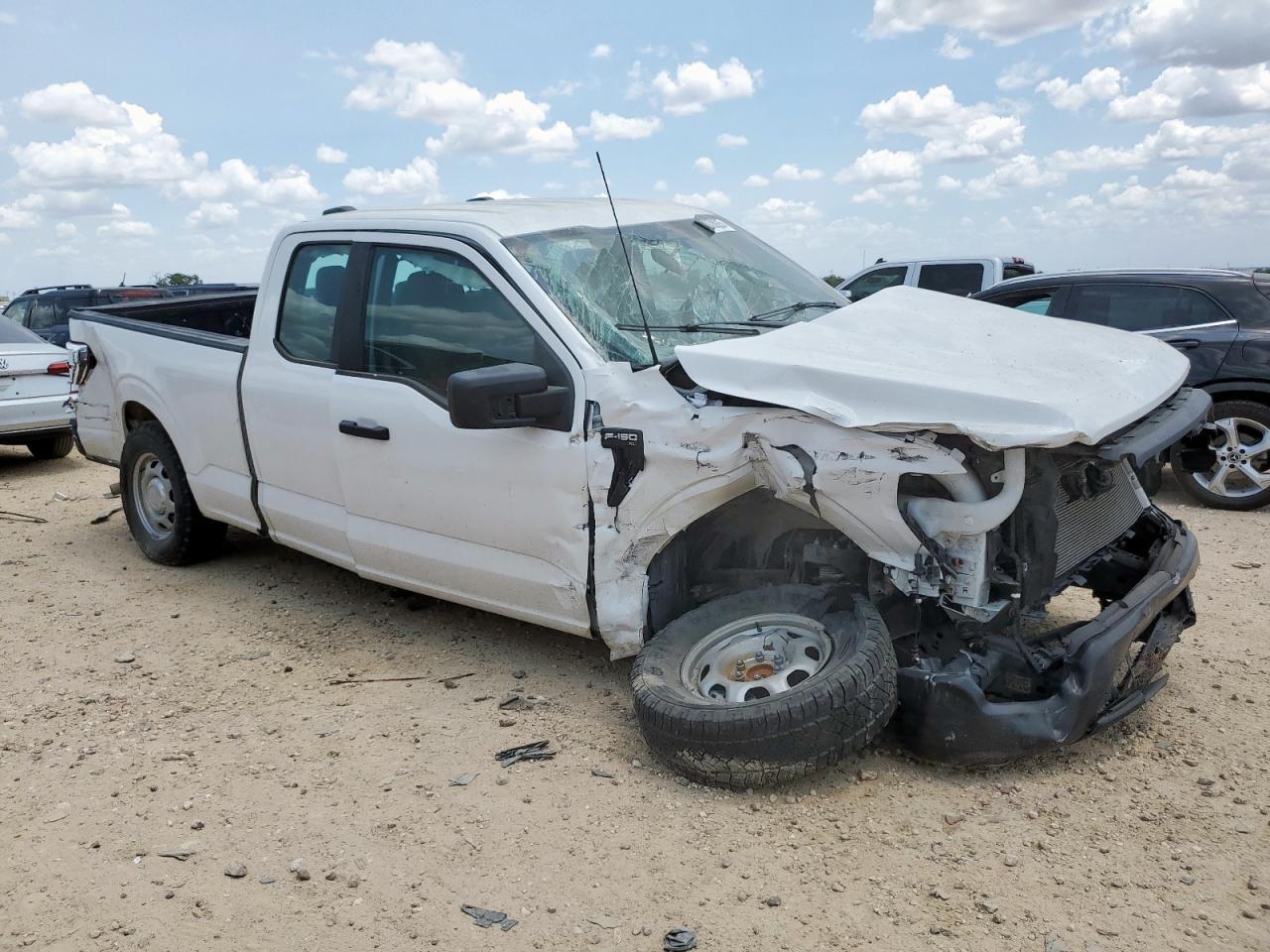 2022 Ford F150 Super Cab - Фото 4