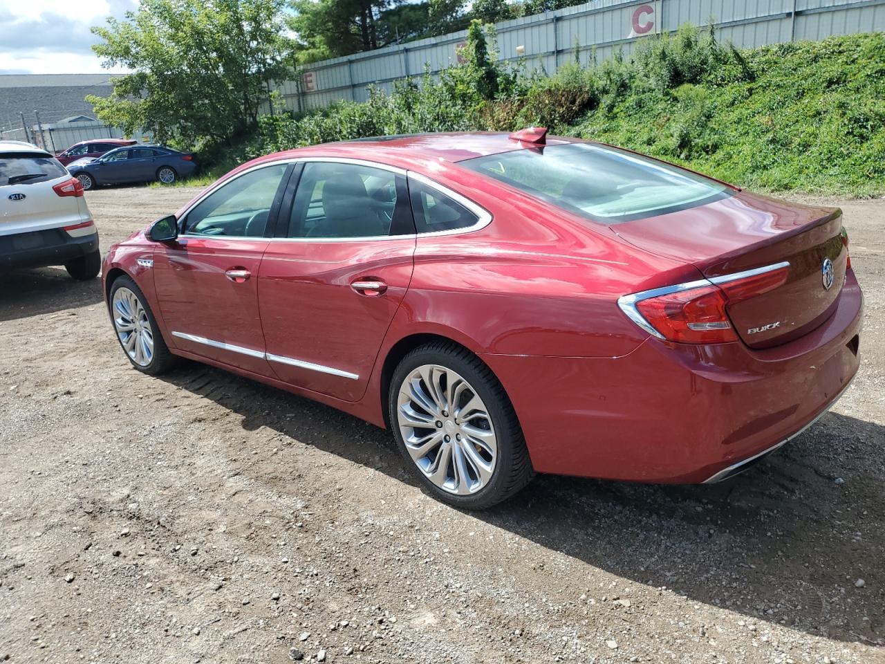 2018 Buick Lacrosse Premium - Фото 2