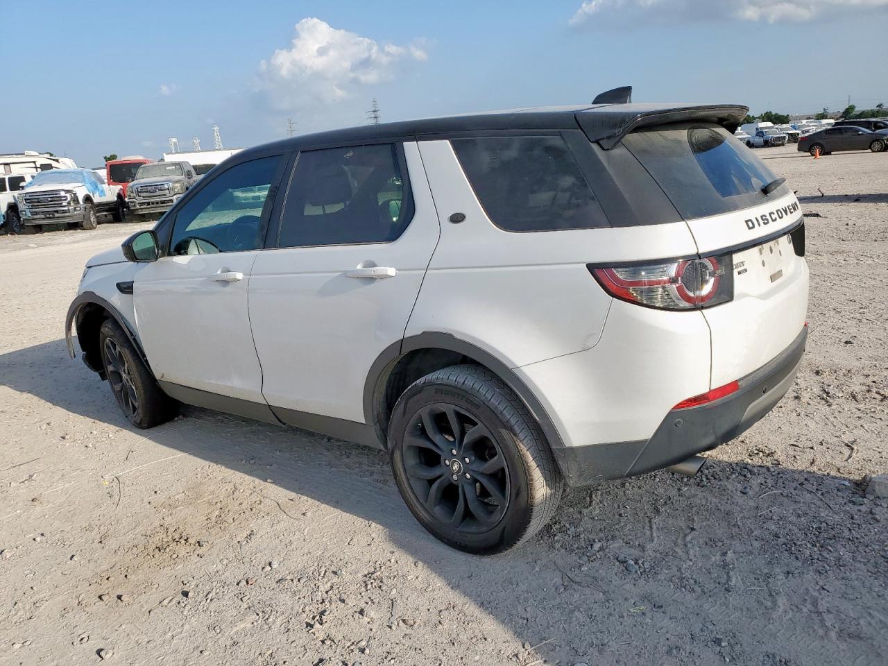2019 Land Rover Discovery Sport Hse Luxury - Image 2