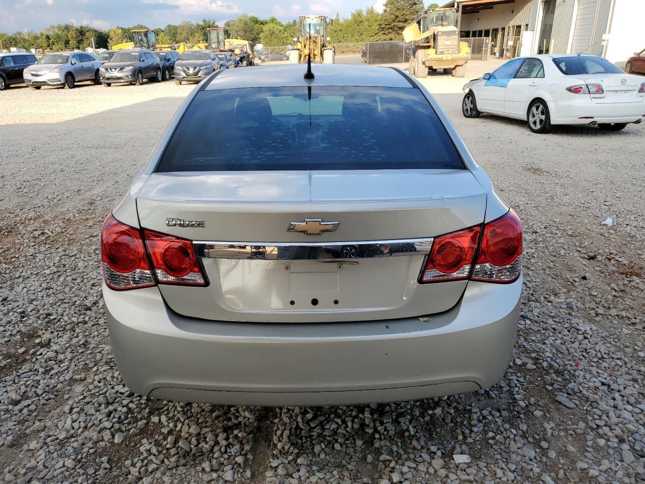 2013 Chevrolet Cruze Ls - Фото 6