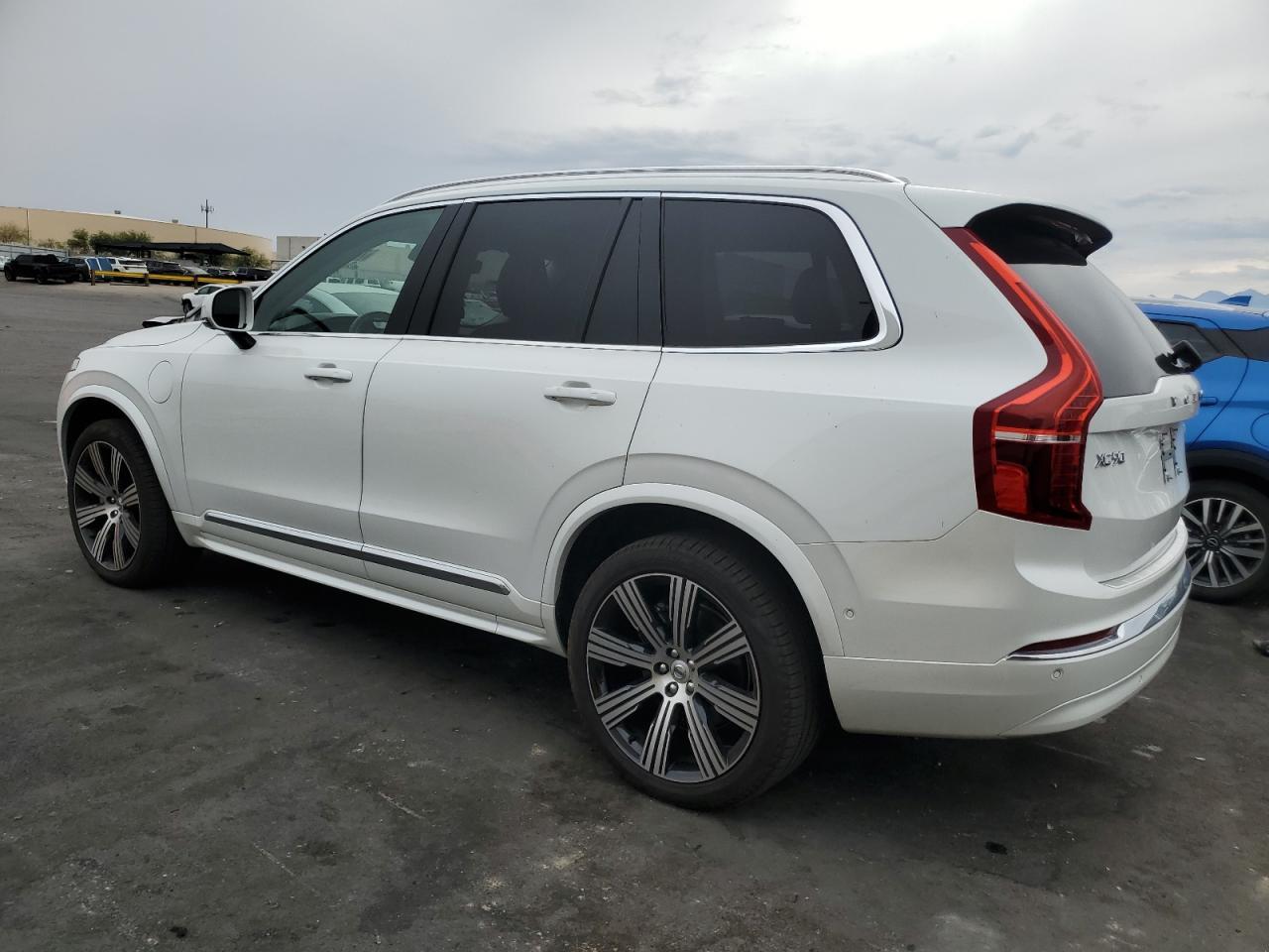 2025 Volvo Xc90 Plus - Фото 2
