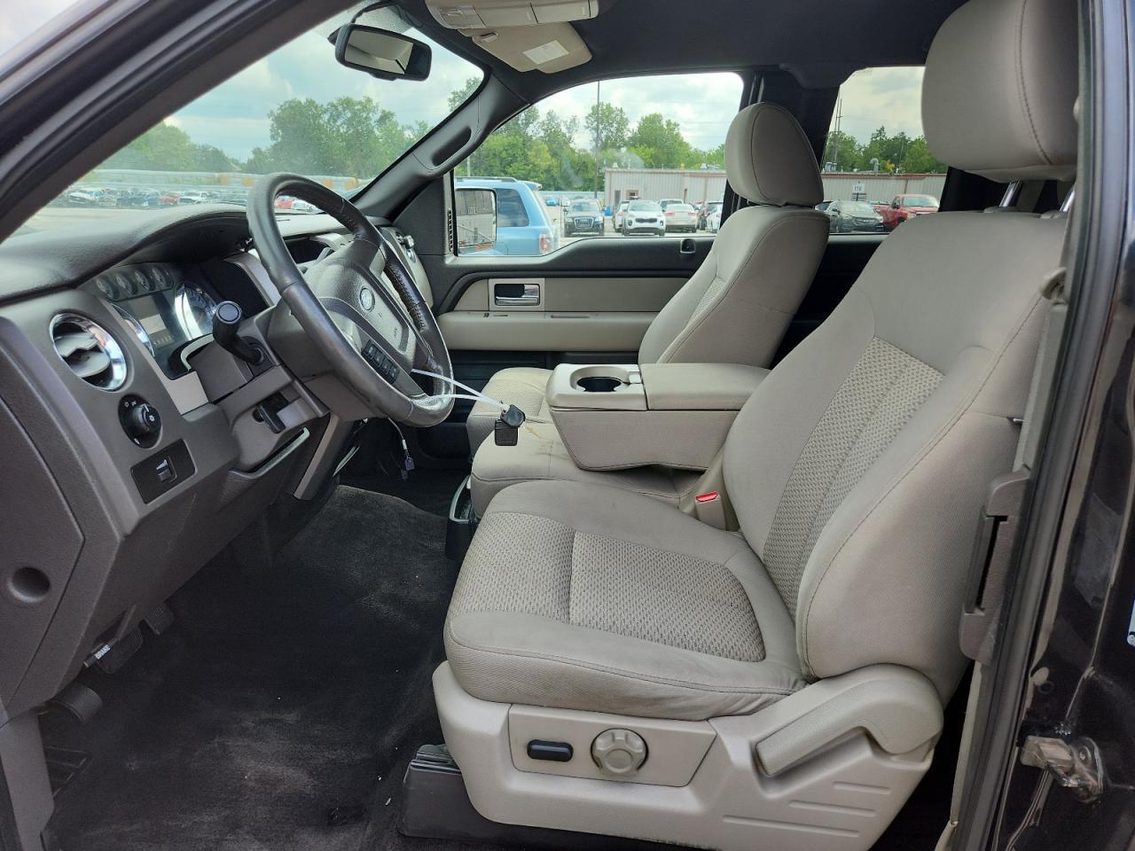 2010 Ford F150 Super Cab - Фото 7