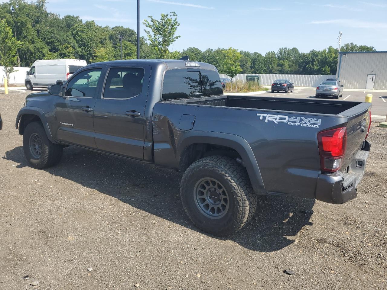 2019 Toyota Tacoma Double Cab - Фото 2