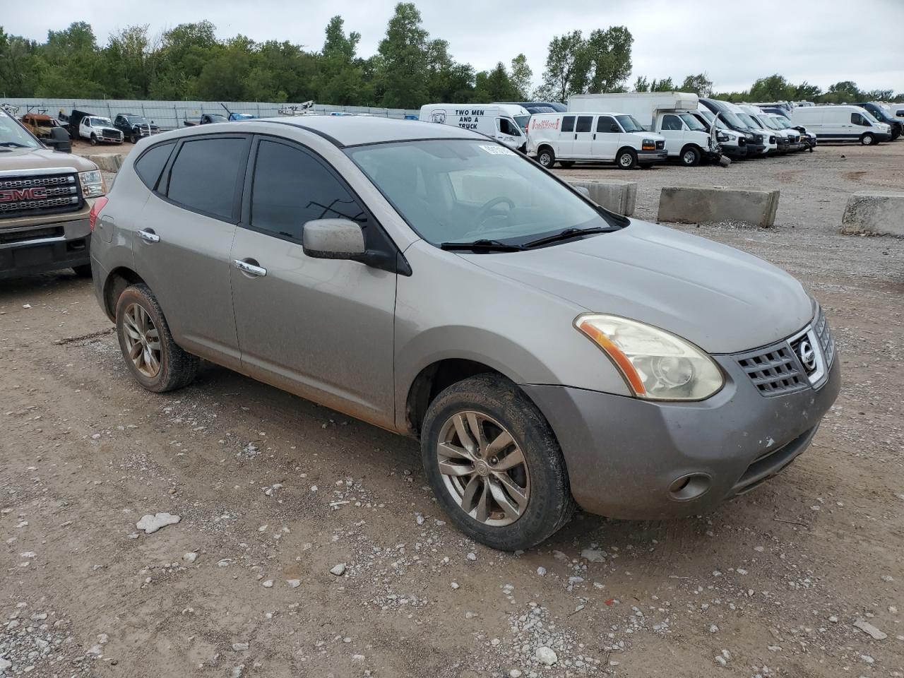 2010 Nissan Rogue S - Image 4