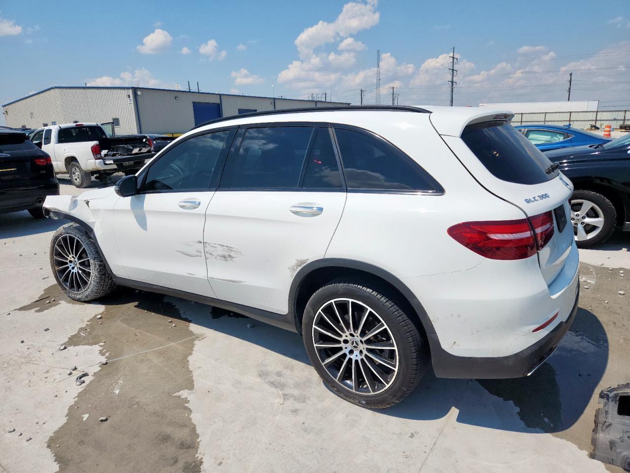 2019 Mercedes-Benz Glc 300 - Фото 2