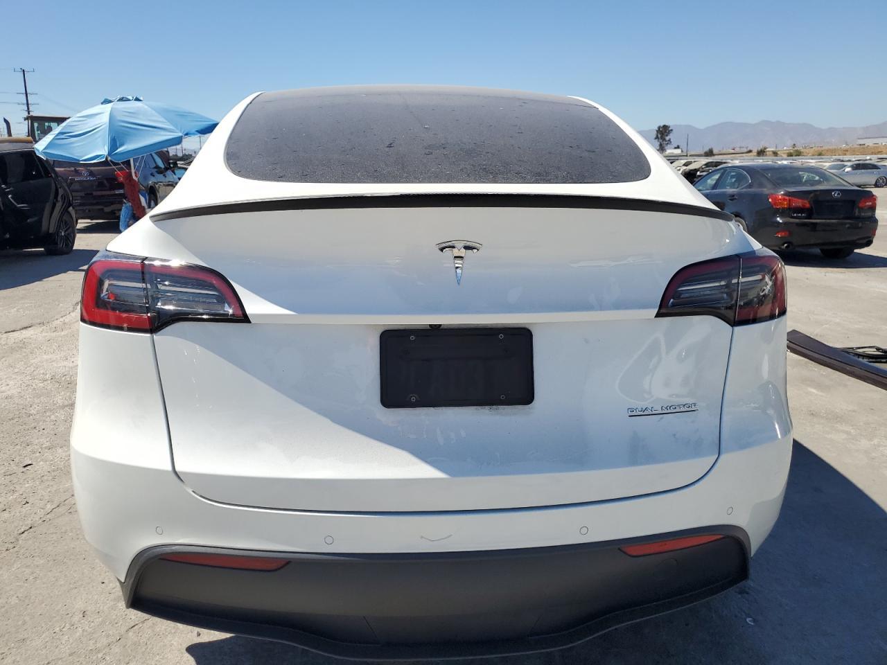 2022 Tesla Model Y - Фото 6