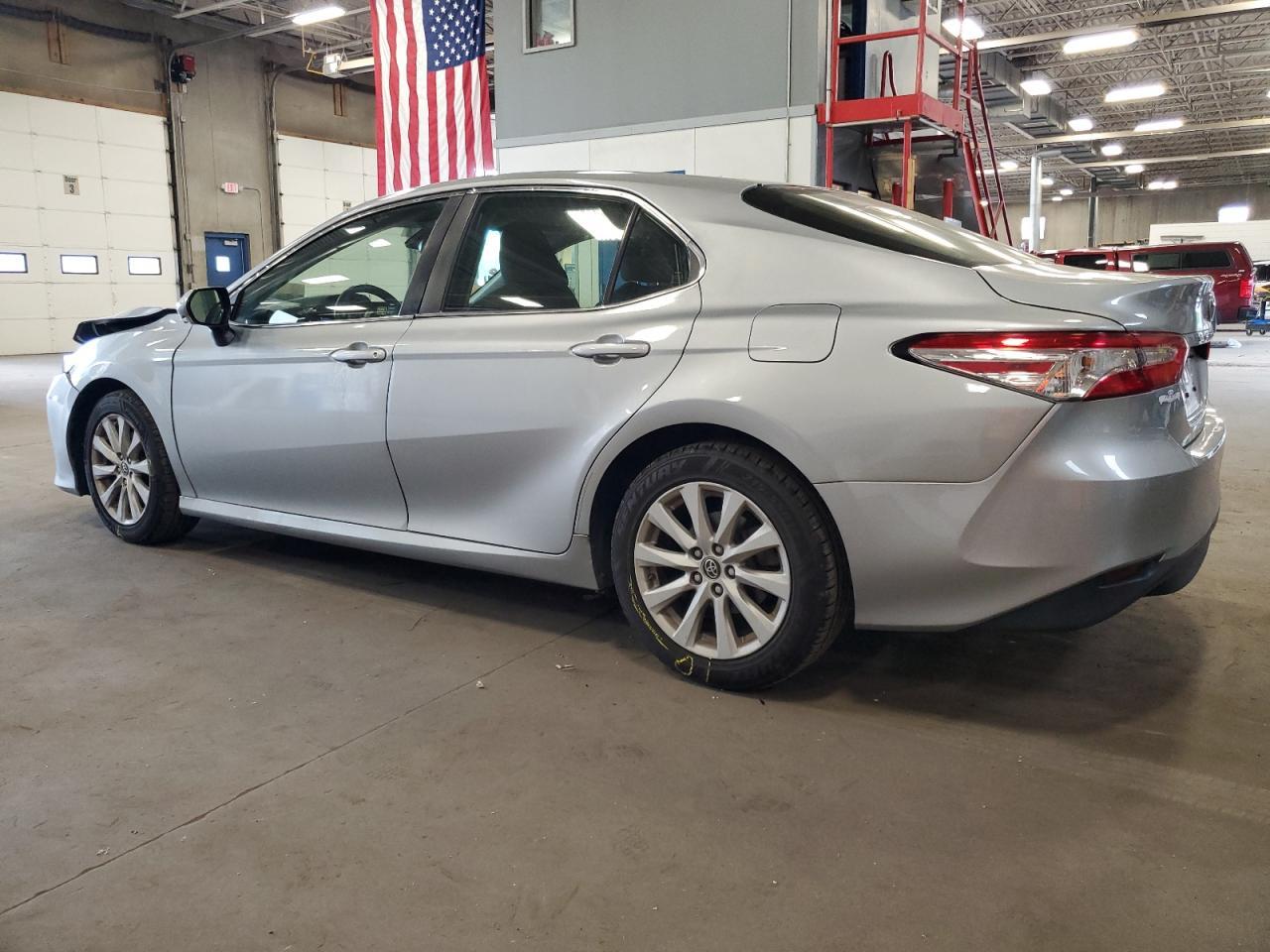 2018 Toyota Camry L - Image 2
