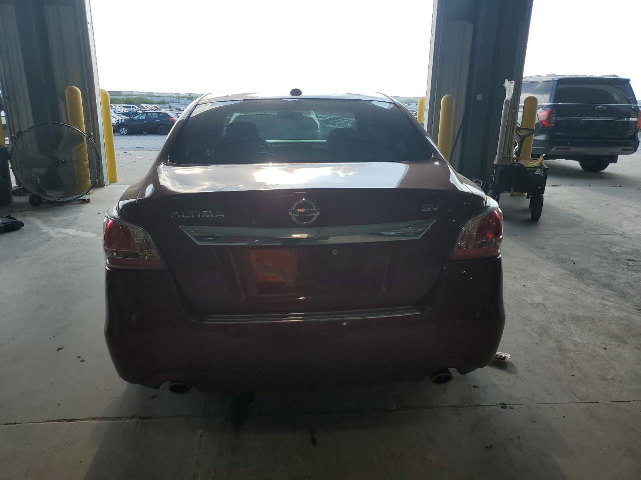 2015 Nissan Altima 2.5 - Image 6