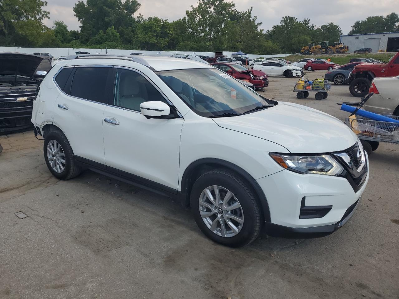 2017 Nissan Rogue S - Image 4