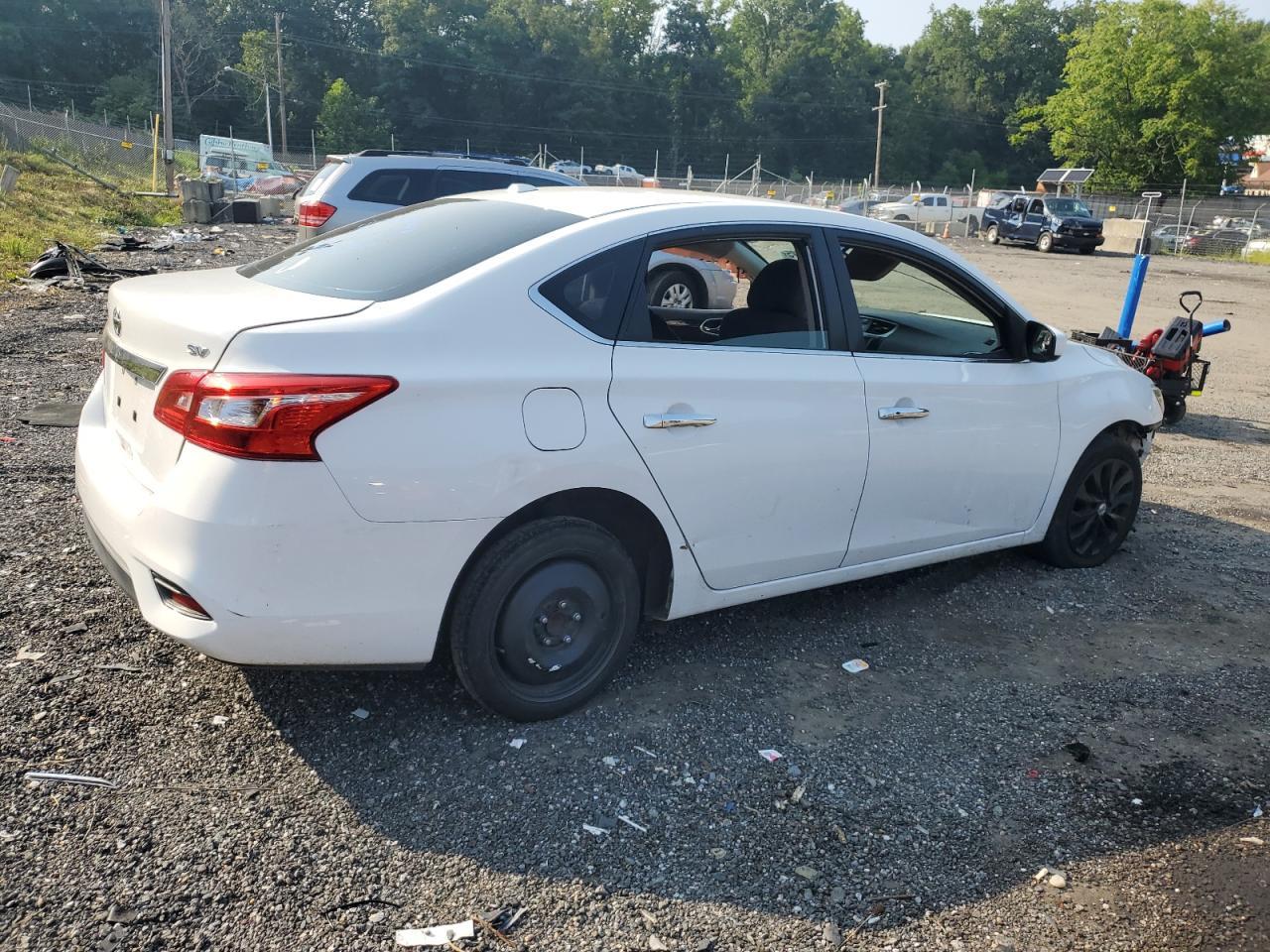 2019 Nissan Sentra S - Image 3