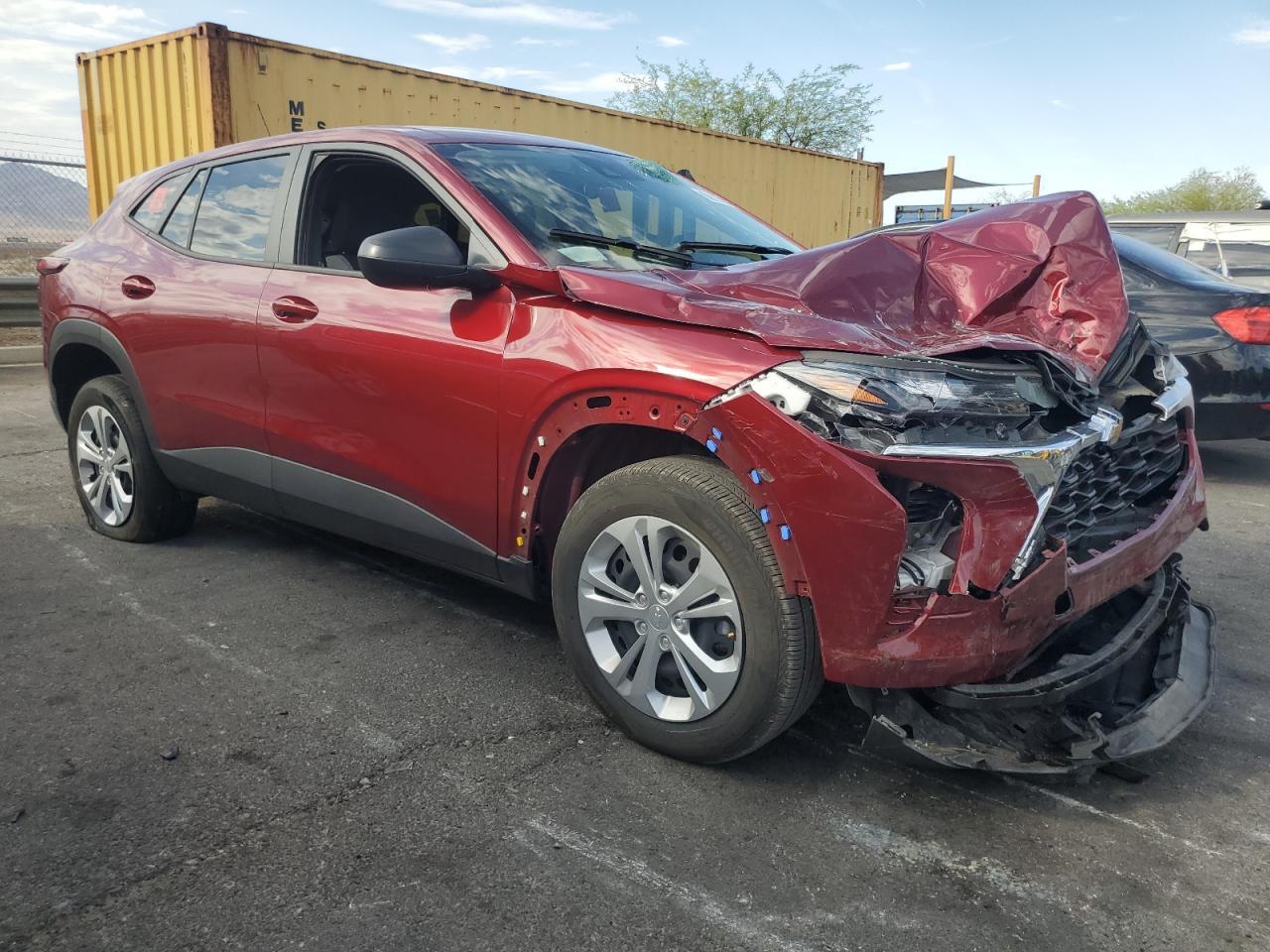 2025 Chevrolet Trax Ls - Image 4