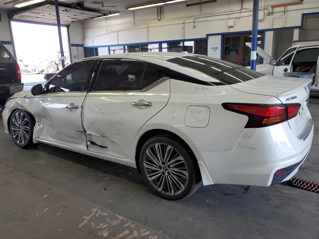 2023 Nissan Altima Sl - Фото 2