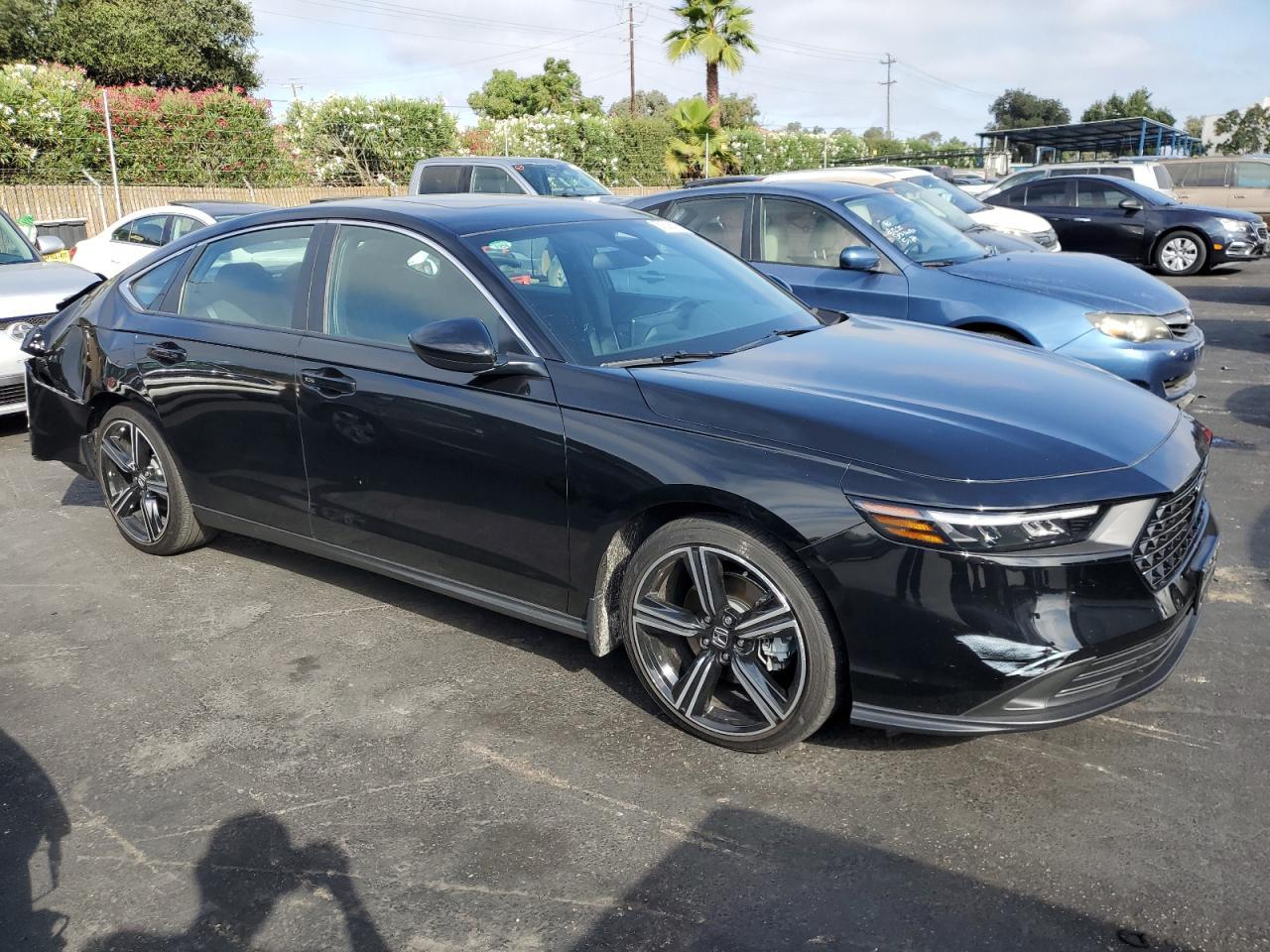 2024 Honda Accord Hybrid Sport - Image 4