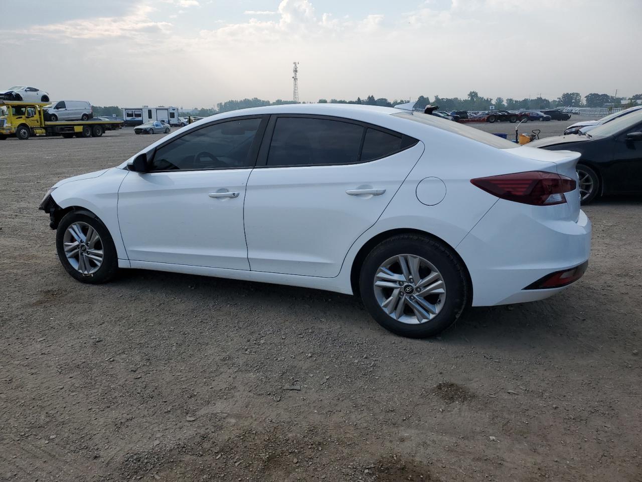 2020 Hyundai Elantra Sel - Фото 2