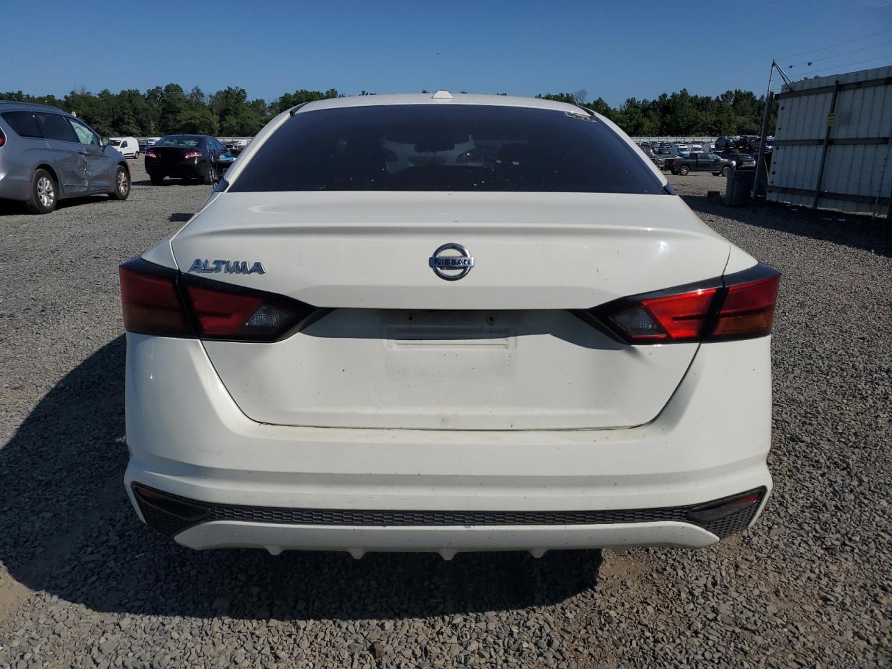 2020 Nissan Altima S - Фото 6