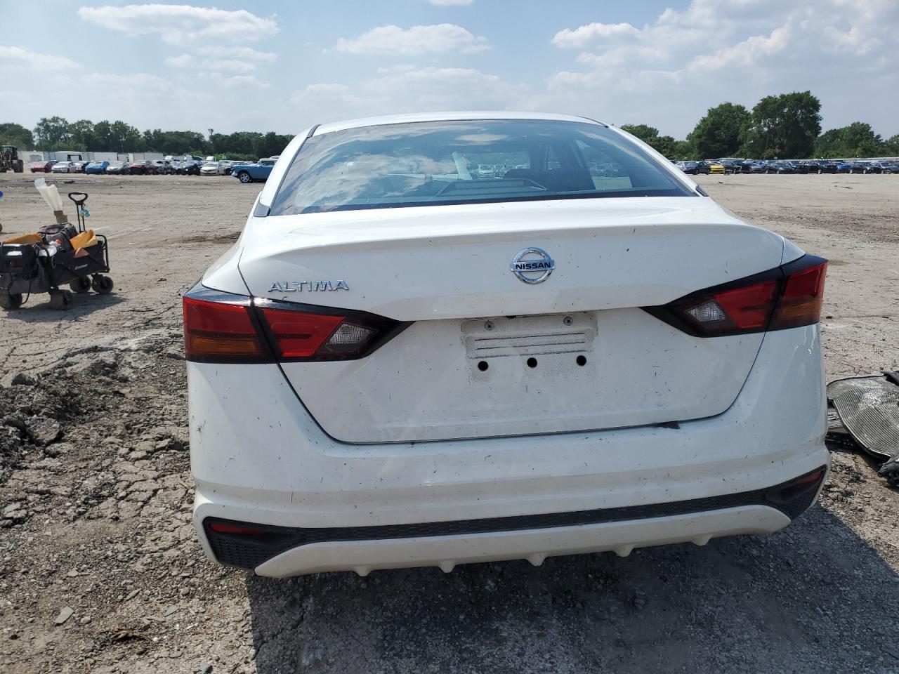 2021 Nissan Altima S - Фото 6