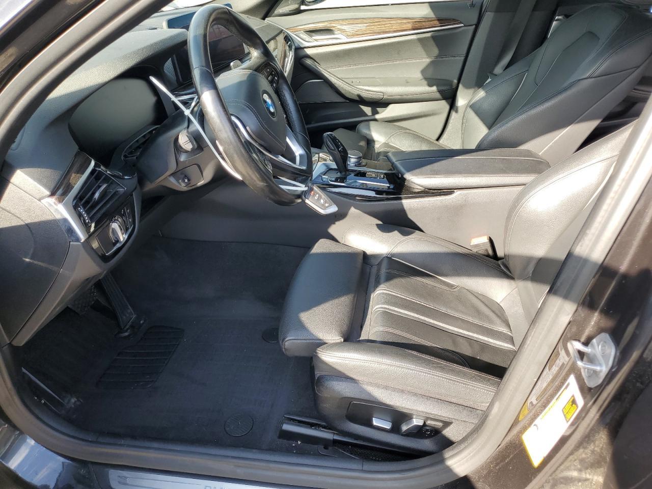 2021 BMW 530 I - Фото 7