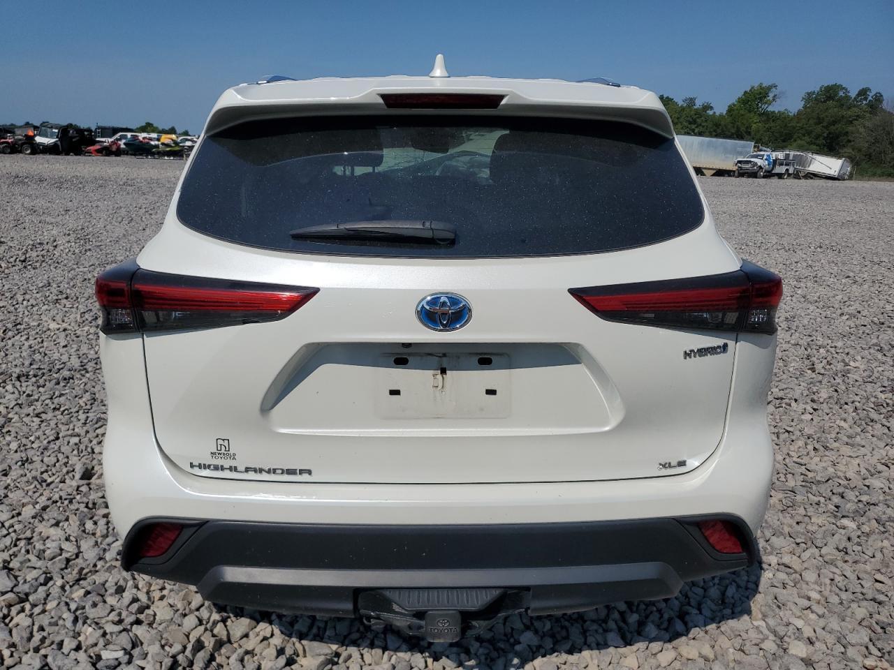 2021 Toyota Highlander Hybrid Xle - Image 6