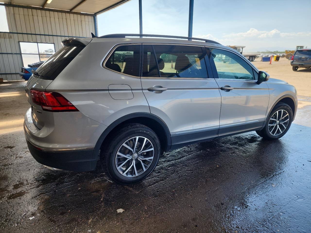 2020 Volkswagen Tiguan Se - Фото 3