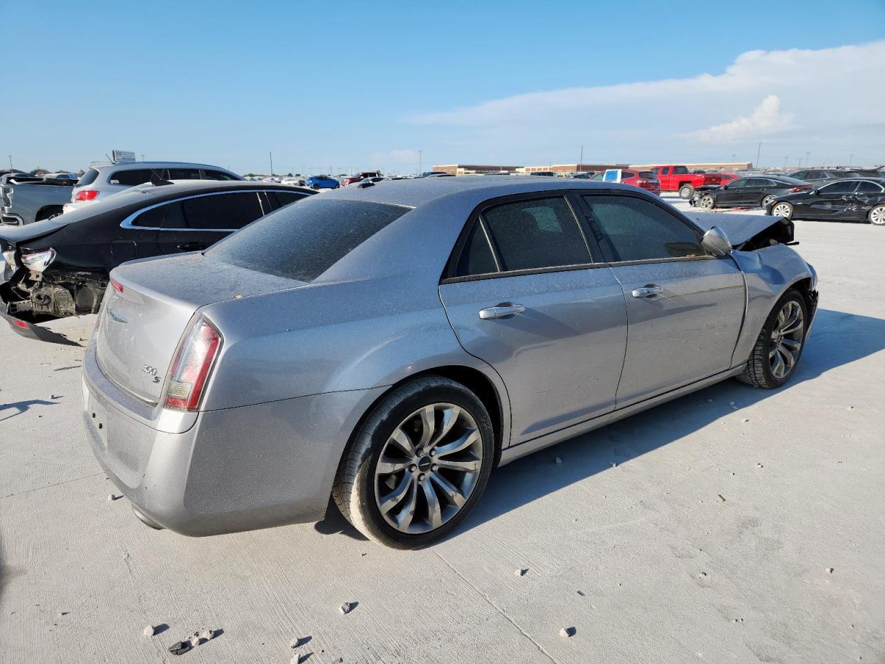 2014 Chrysler 300 S - Фото 3