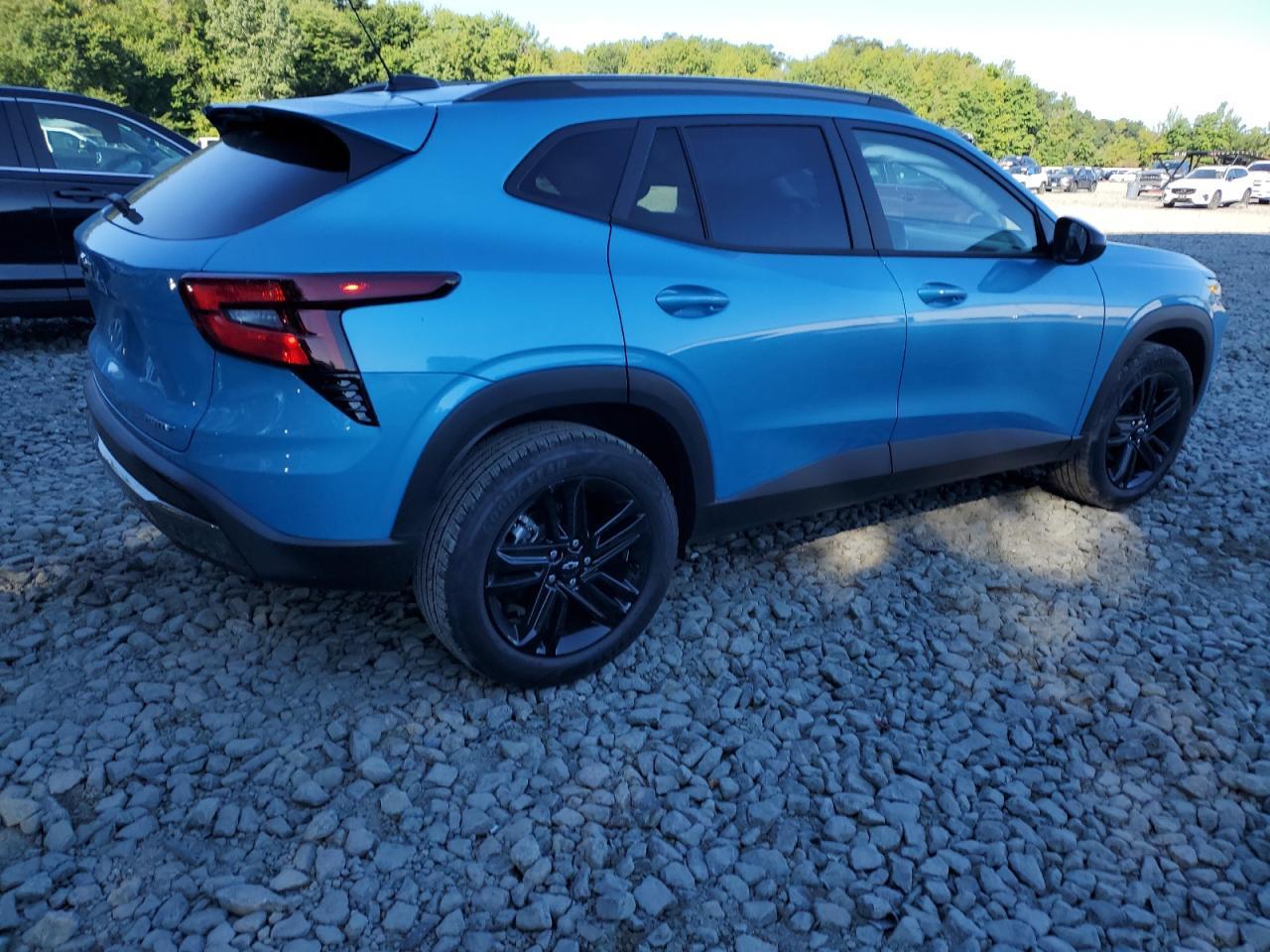 2025 Chevrolet Trax Activ - Фото 3