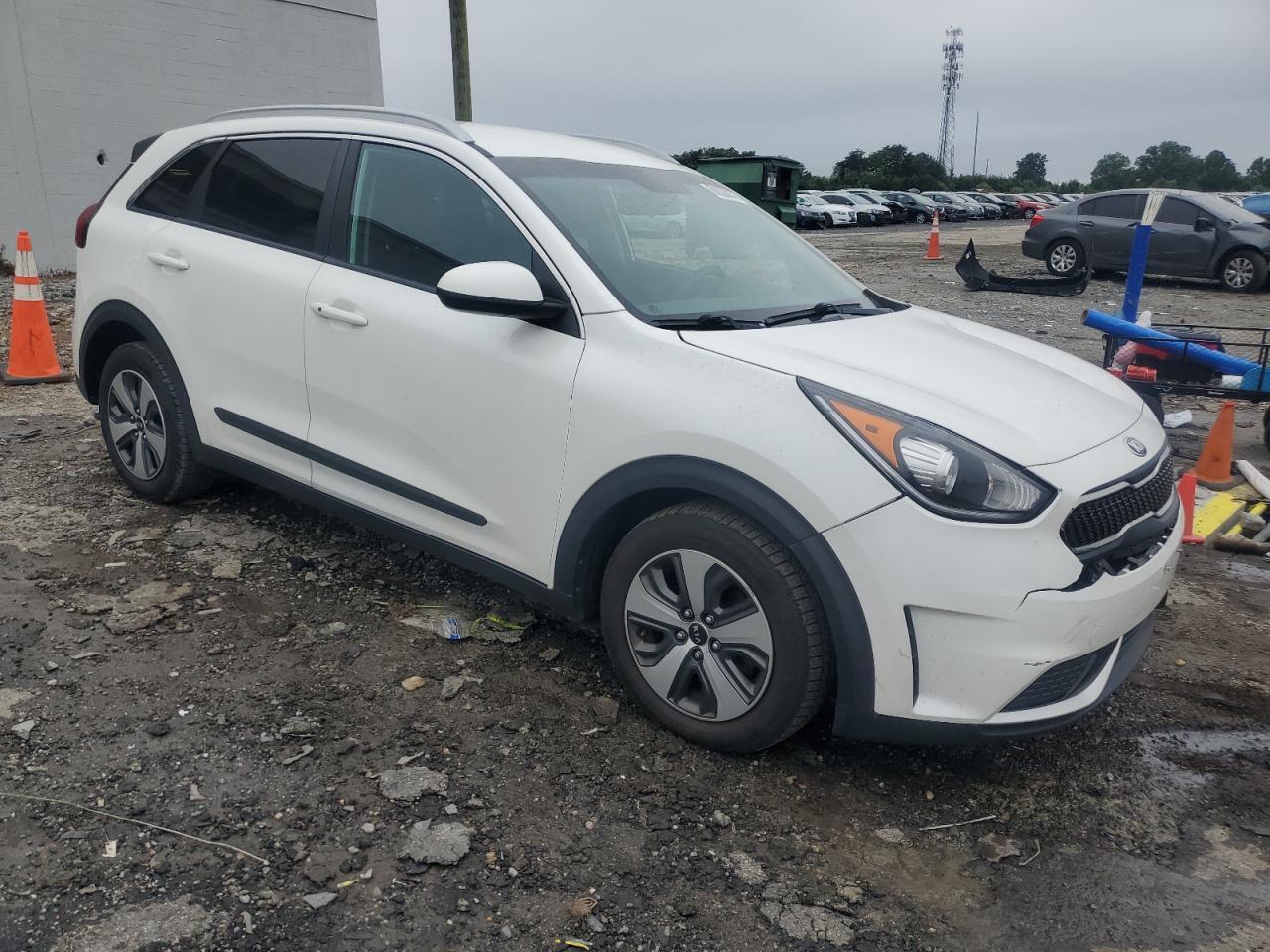 2017 Kia Niro Fe - Фото 4