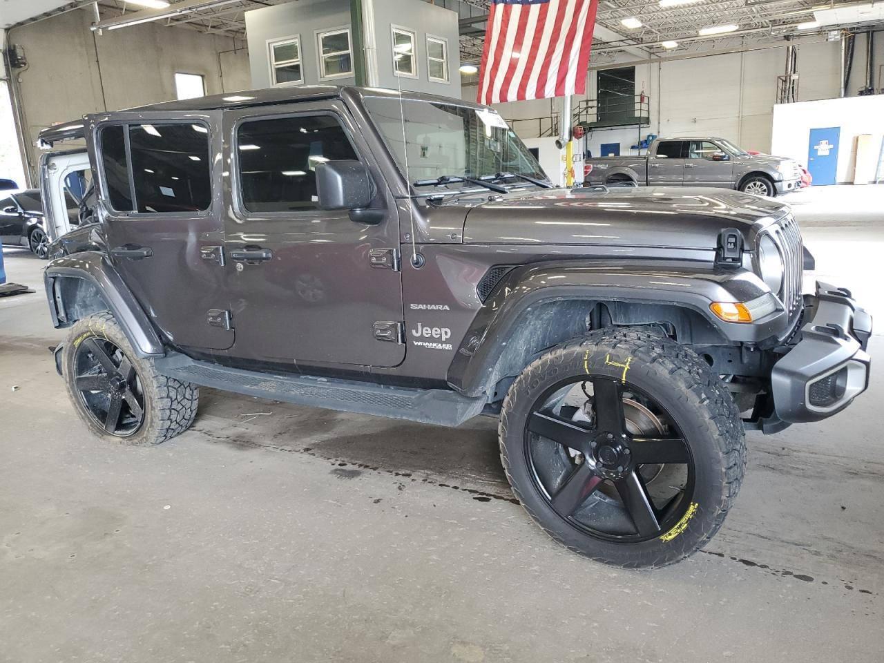 2022 Jeep Wrangler Unlimited Sahara - Image 4