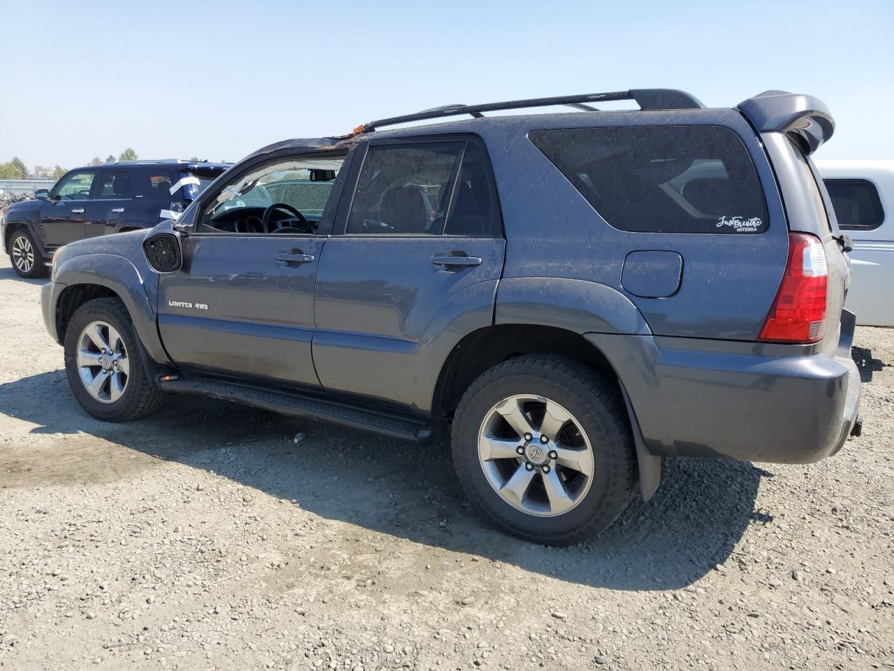 2007 Toyota 4Runner Limited - Image 2