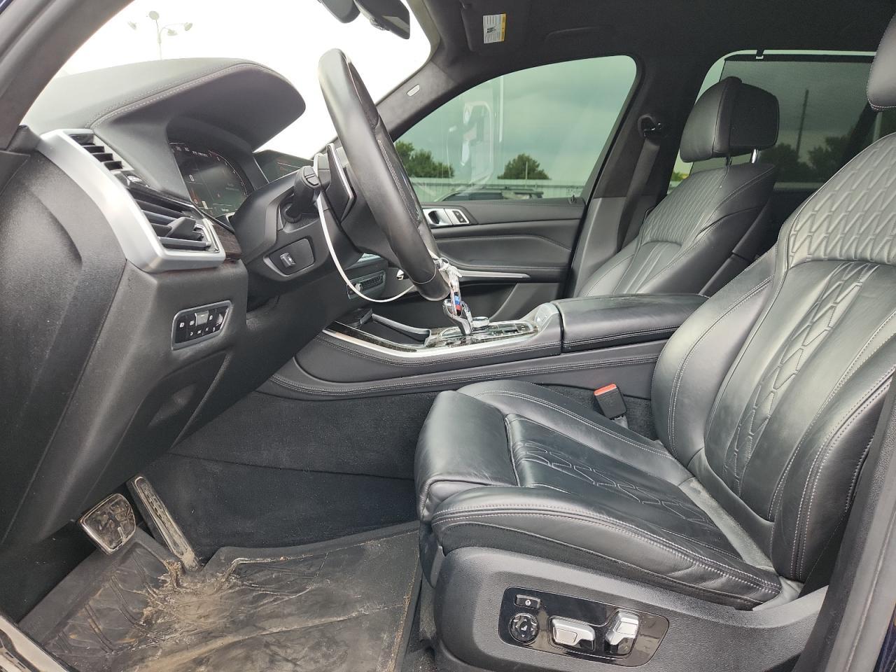 2020 BMW X5 M50I - Фото 7