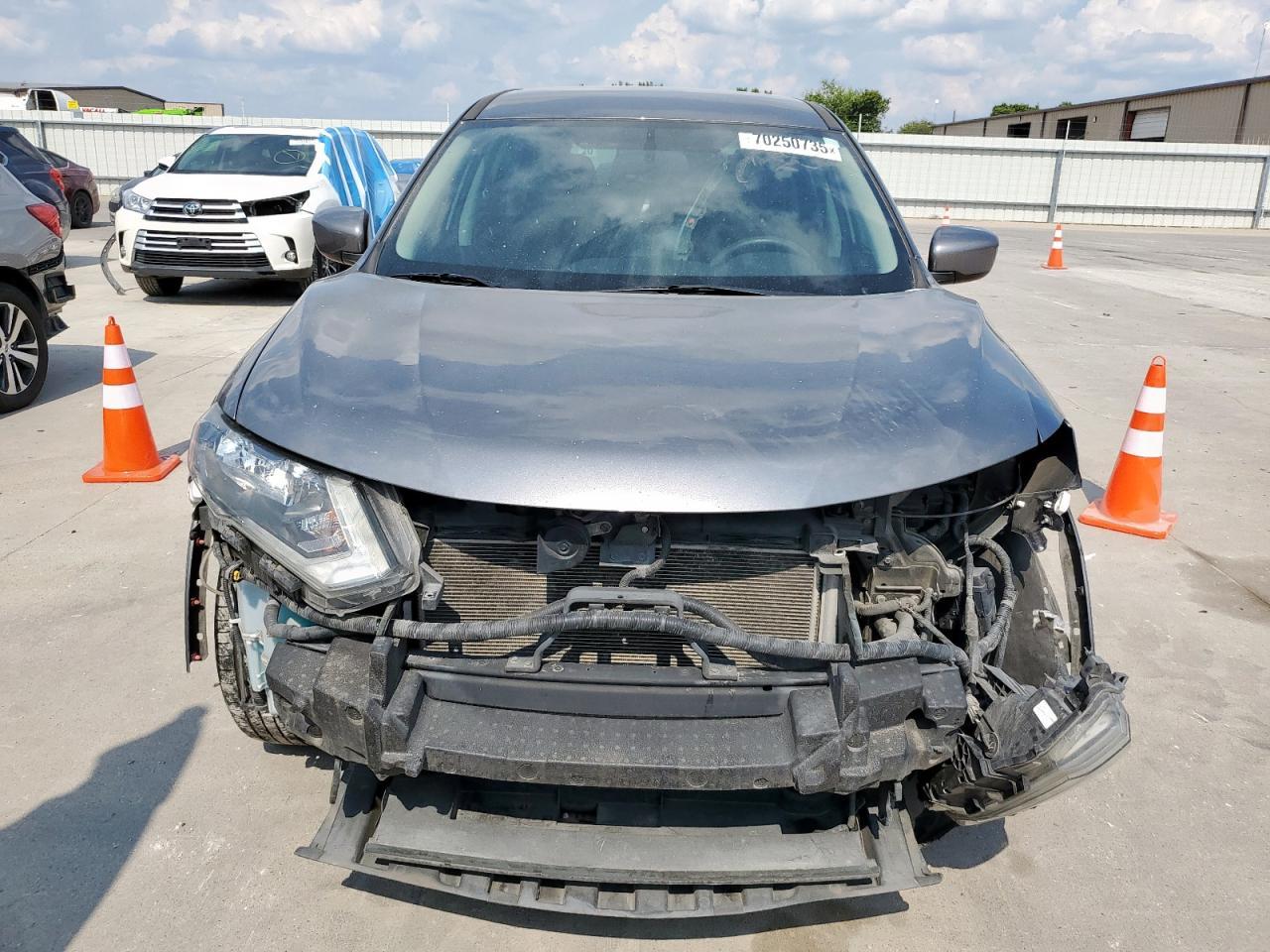 2017 Nissan Rogue S - Фото 5