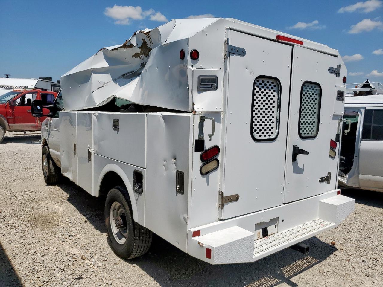 2015 Ford Econoline - Trucks - Image 2