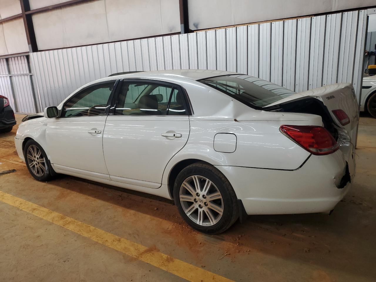 2007 Toyota Avalon Xl - Image 2