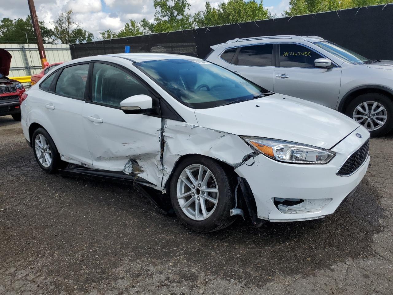 2016 Ford Focus Se - Фото 4