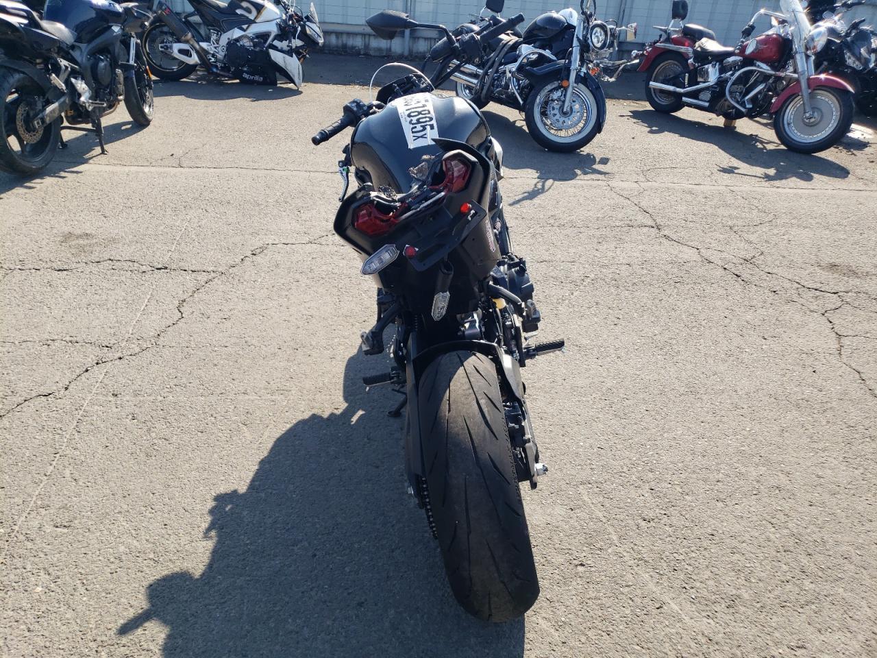 2025 Kawasaki Zr900 S - Фото 4